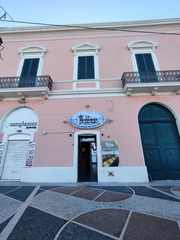 locale commerciale in affitto a Gallipoli