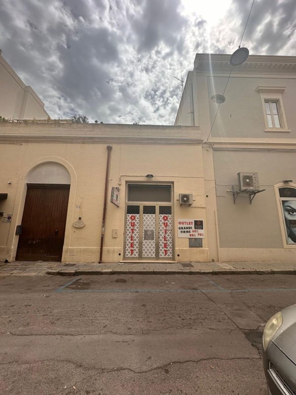 locale commerciale in affitto a Gallipoli