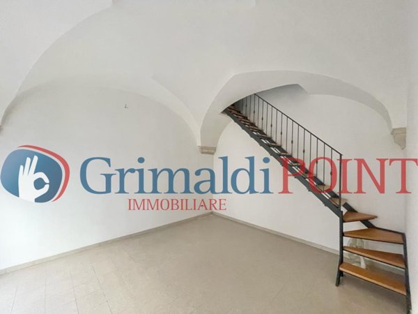 locale commerciale in affitto a Lecce