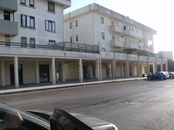 locale commerciale in affitto a Lecce