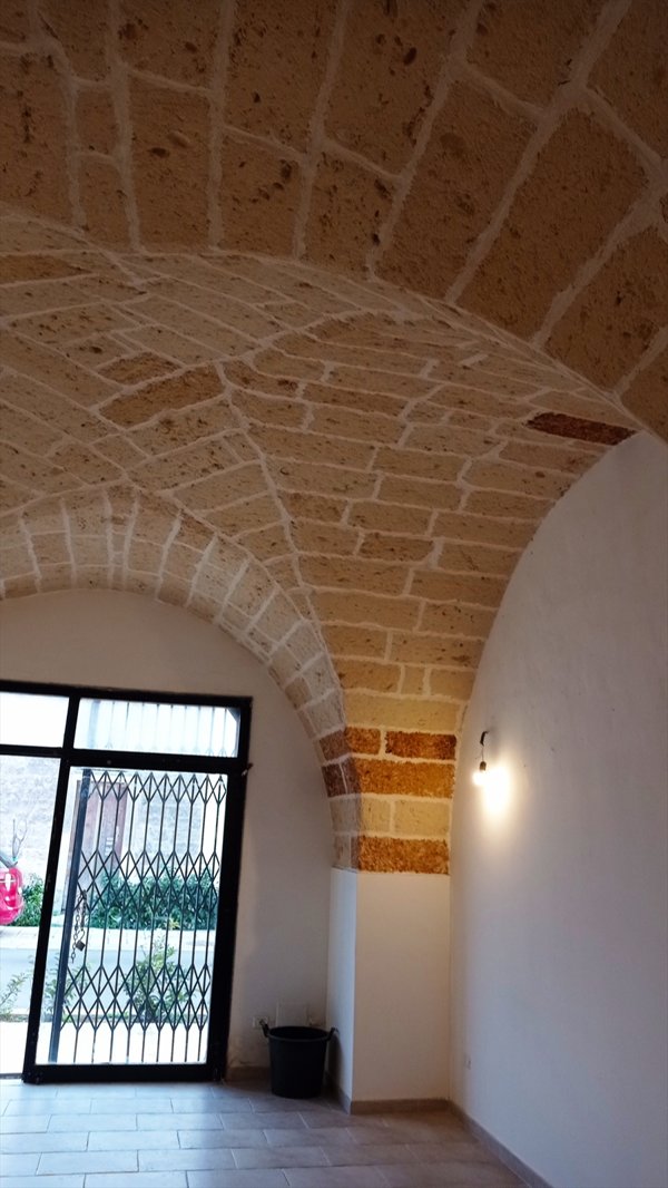 locale commerciale in affitto a Lecce in zona Villa Convento