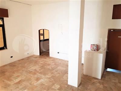 negozio in affitto a Lecce in zona Centro Città