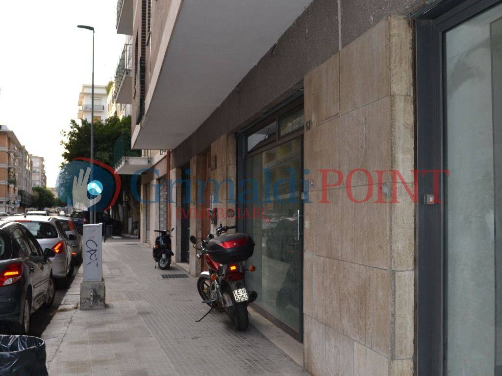 negozio in affitto a Lecce in zona Mazzini