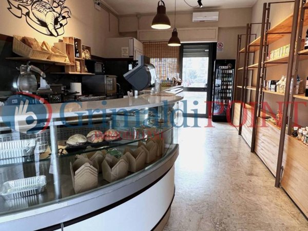 negozio in affitto a Lecce in zona Salesiani