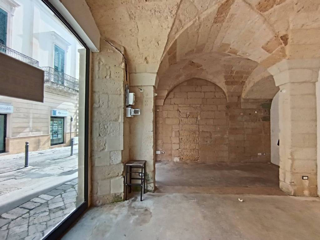 negozio in affitto a Lecce