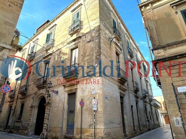 negozio in affitto a Lecce