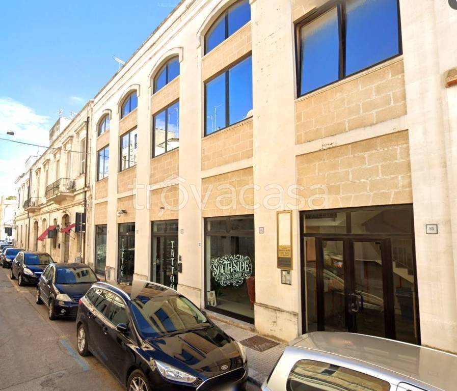 ufficio in affitto a Lecce in zona Ariosto