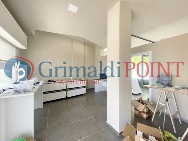 locale commerciale in affitto a Lecce