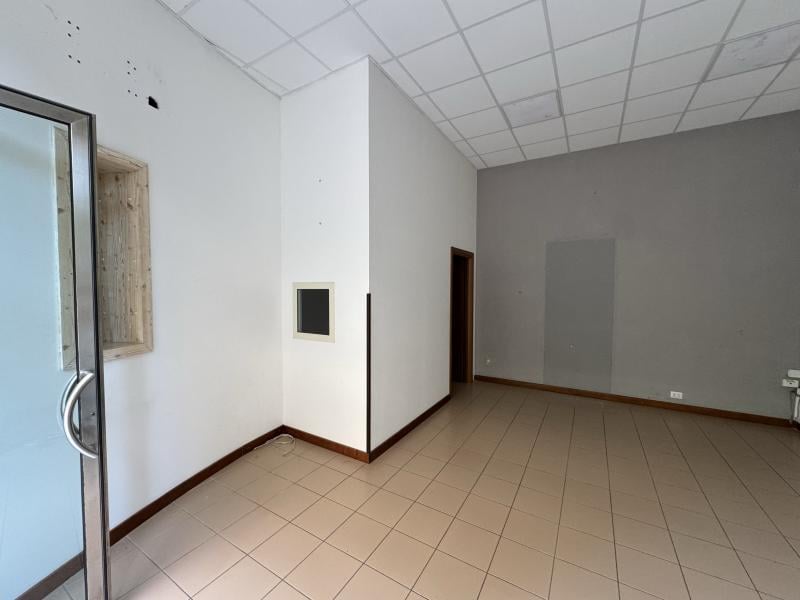 locale commerciale in affitto a Lecce in zona Centro Città