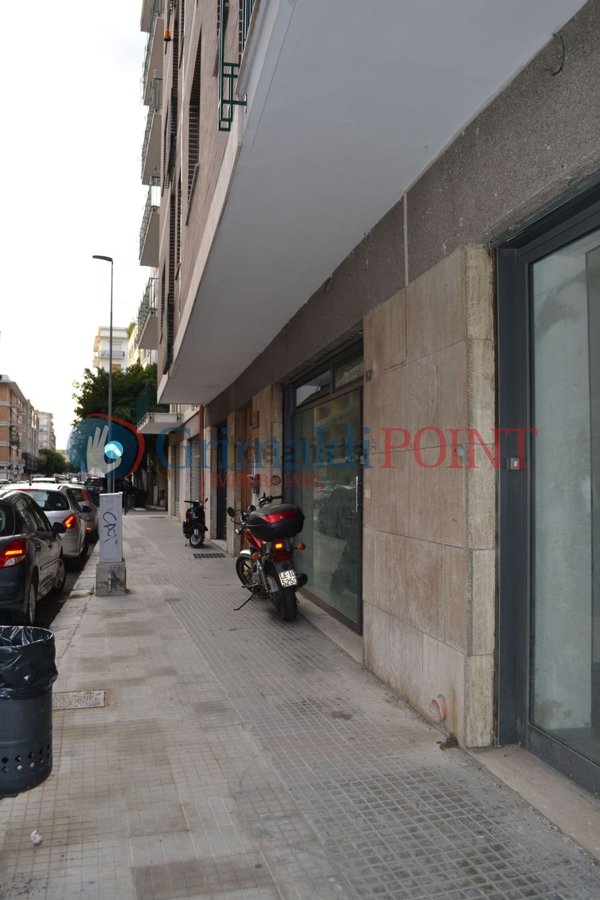 locale commerciale in affitto a Lecce in zona Mazzini