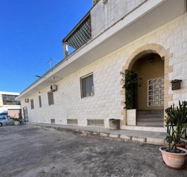 appartamento in affitto a Lecce in zona Rudiae