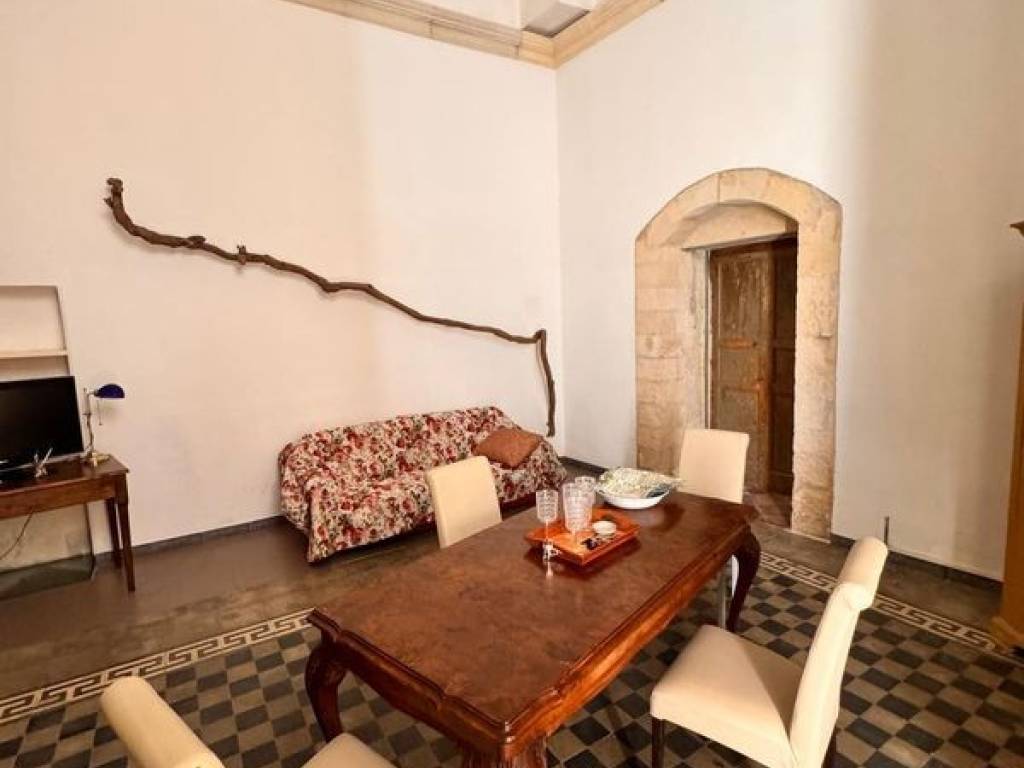 negozio in affitto a Lecce