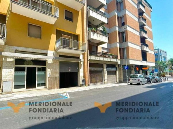 negozio in affitto a Lecce