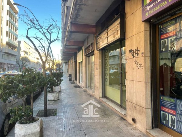locale commerciale in affitto a Lecce in zona Mazzini