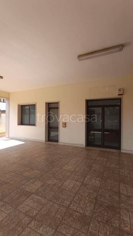 locale commerciale in affitto a Lecce