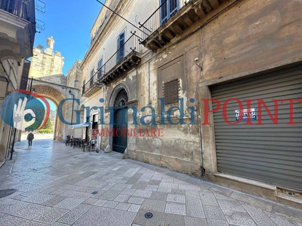 negozio in affitto a Lecce in zona Centro Città
