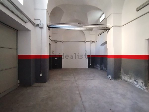 locale commerciale in affitto a Lecce