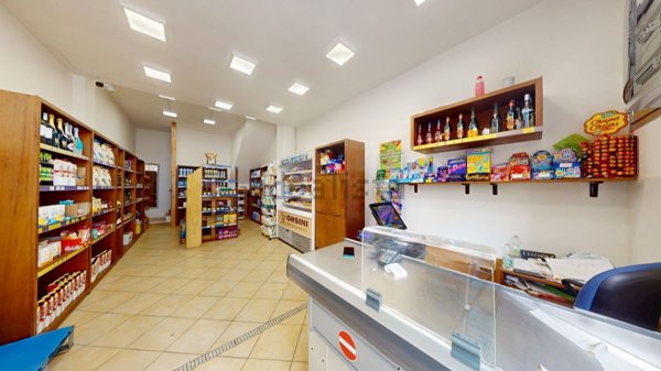 negozio in affitto a Lecce in zona Centro Città