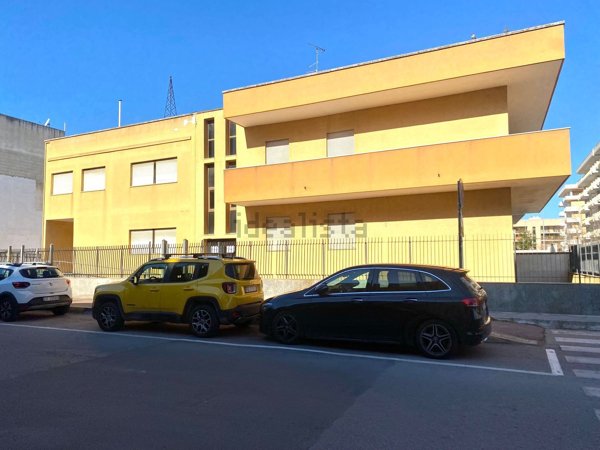 ufficio in affitto a Lecce in zona Partigiani