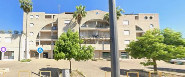 locale commerciale in affitto a Lecce in zona Rudiae