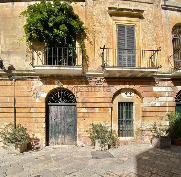 trivano in affitto a Lecce in zona Centro Città