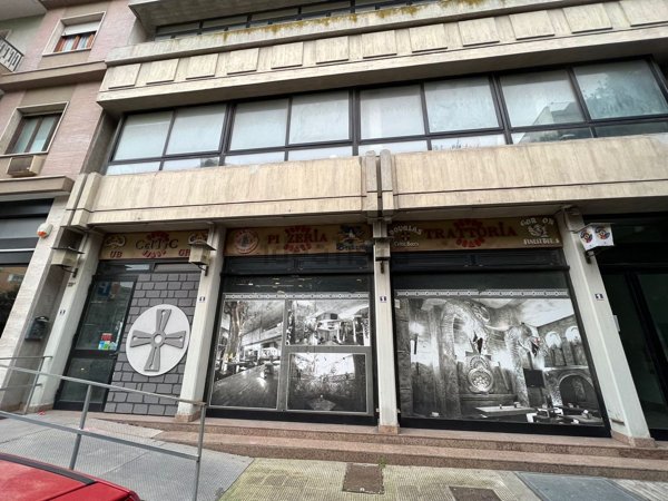 locale commerciale in affitto a Lecce