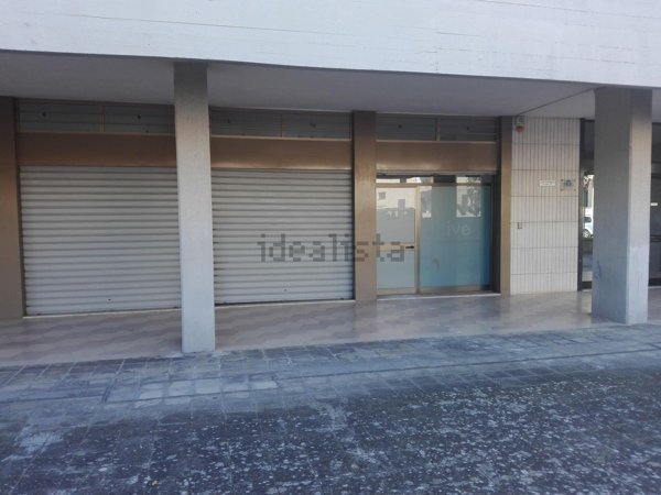 locale commerciale in affitto a Lecce