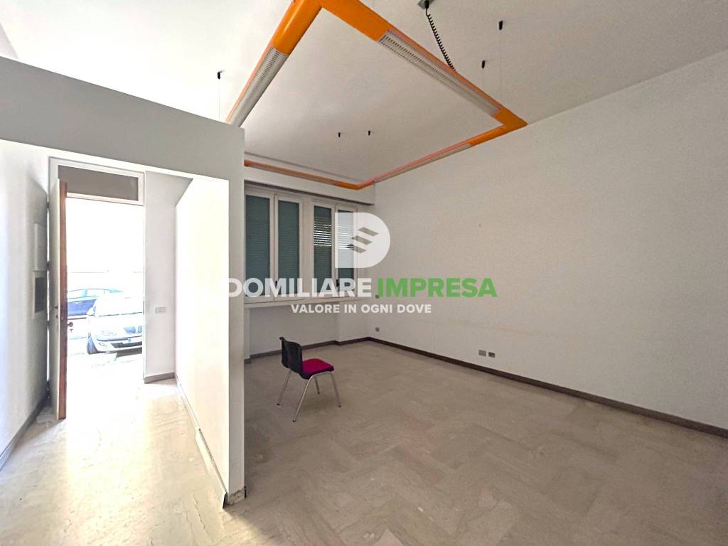 ufficio in affitto a Lecce in zona Partigiani