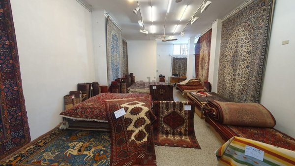 locale commerciale in affitto a Lecce