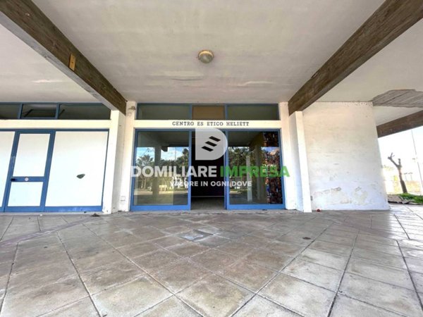 negozio in affitto a Lecce in zona San Cataldo