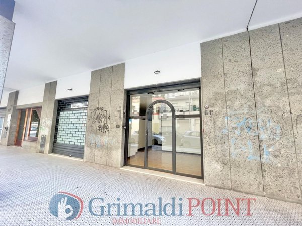 locale commerciale in affitto a Lecce in zona Centro Città