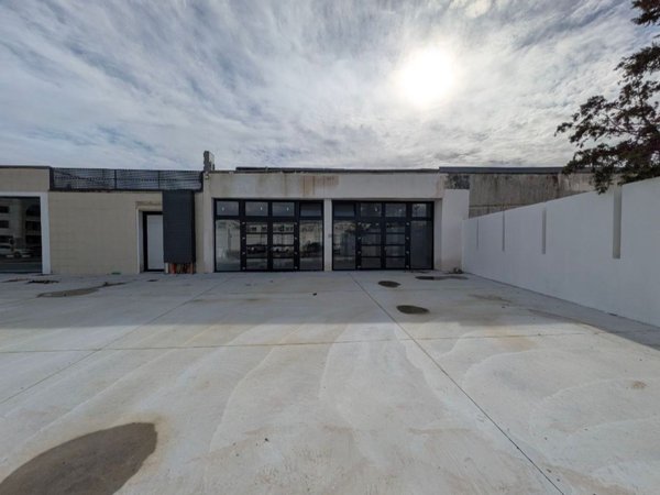 locale commerciale in affitto a Lecce