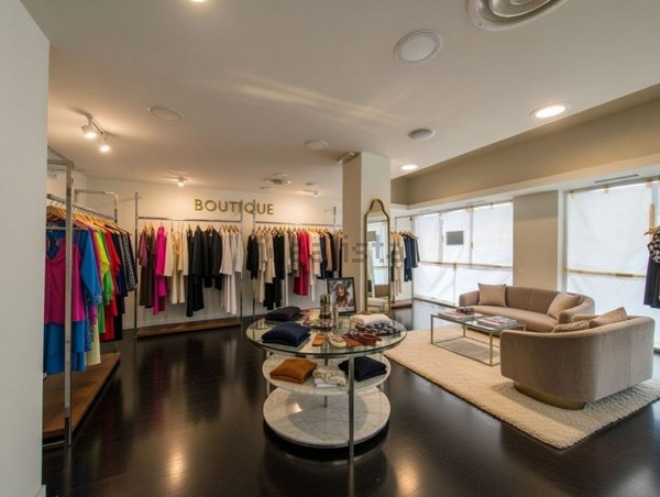 locale commerciale in affitto a Lecce