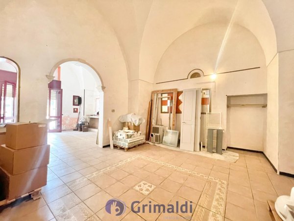 locale commerciale in affitto a Lecce