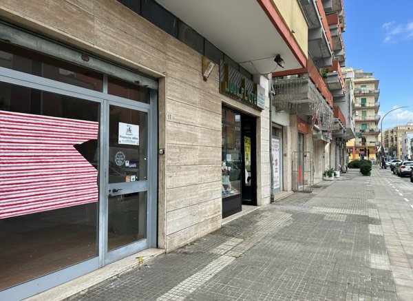 locale commerciale in affitto a Lecce in zona Partigiani