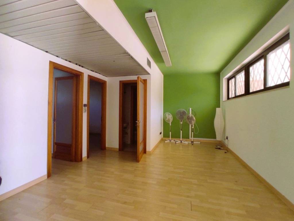 ufficio in affitto a Lecce in zona Santa Rosa