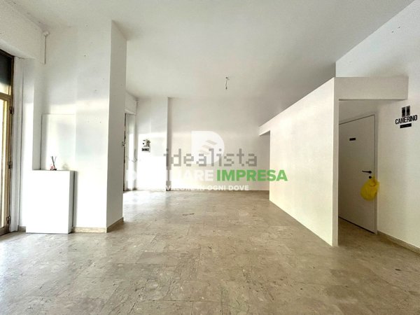 locale commerciale in affitto a Lecce in zona Partigiani