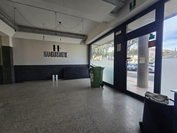 locale commerciale in affitto a Lecce in zona Partigiani
