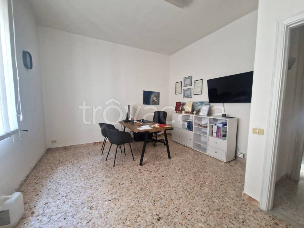 ufficio in affitto a Lecce in zona Mazzini