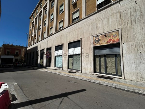 locale commerciale in affitto a Lecce in zona Centro Città
