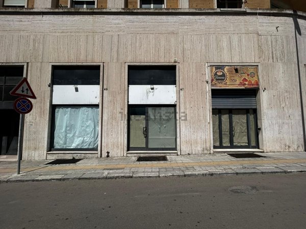 locale commerciale in affitto a Lecce in zona Centro Città