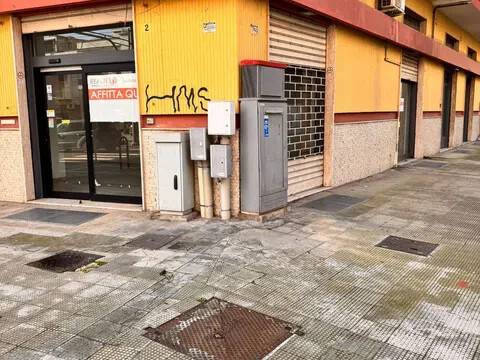negozio in affitto a Lecce
