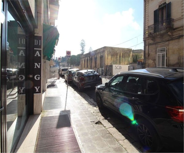 locale commerciale in affitto a Lecce in zona Mazzini
