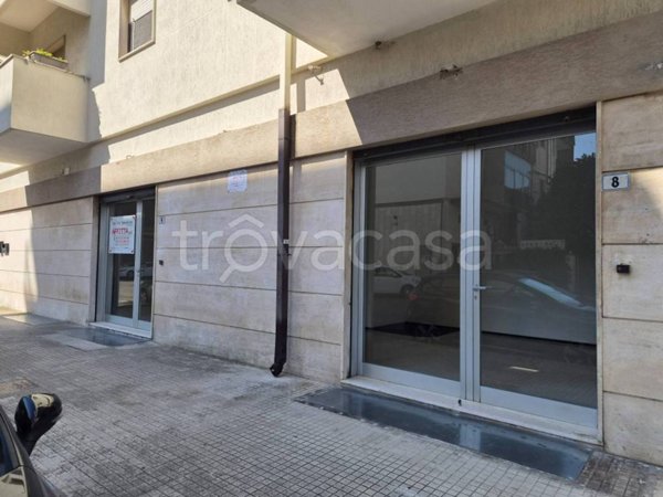 negozio in affitto a Lecce