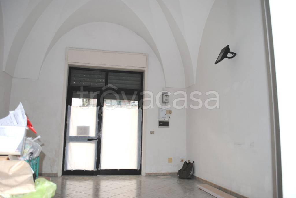 negozio in affitto a Lecce in zona Leuca