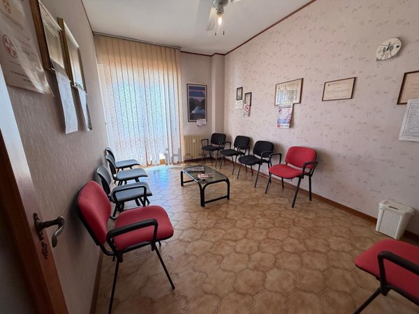 ufficio in affitto a Lecce in zona Ariosto