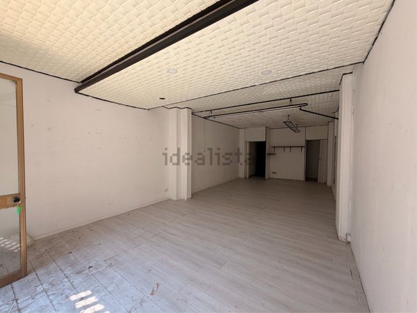 locale commerciale in affitto a Lecce in zona Ariosto