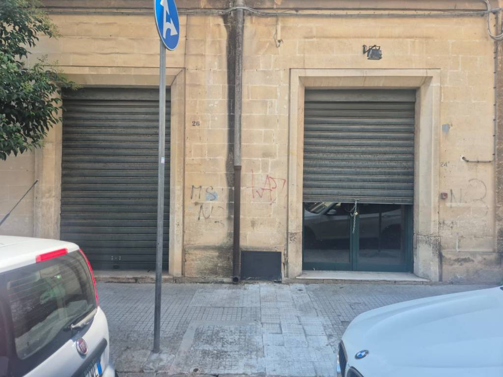 negozio in affitto a Lecce