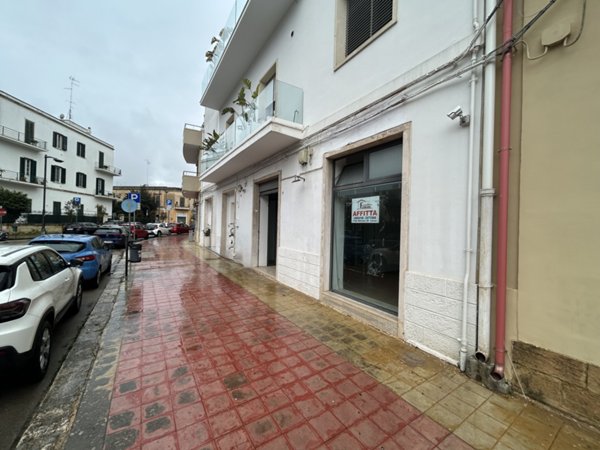 negozio in affitto a Lecce in zona Mazzini