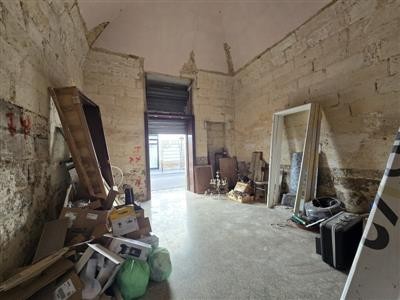 locale commerciale in affitto a Lecce in zona Mazzini